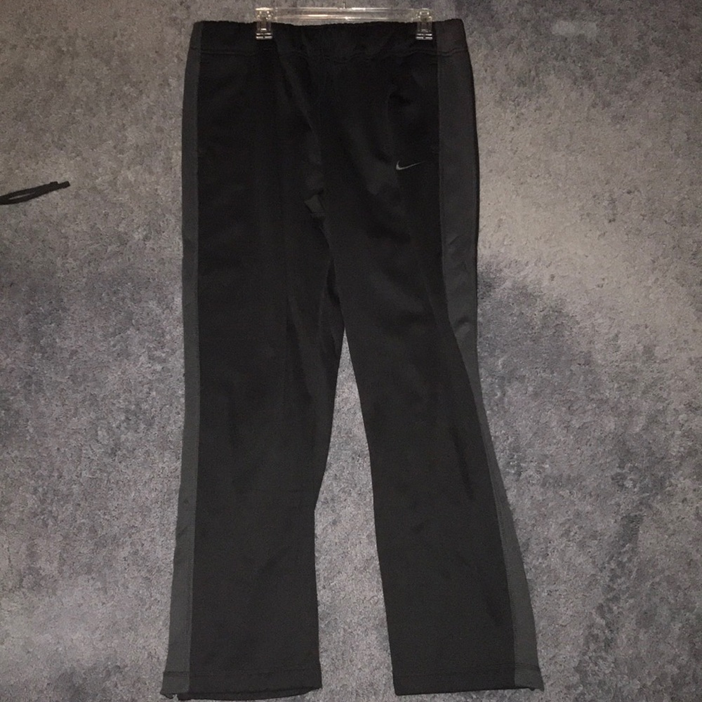 NIKE Black therma-fit black sweatpants